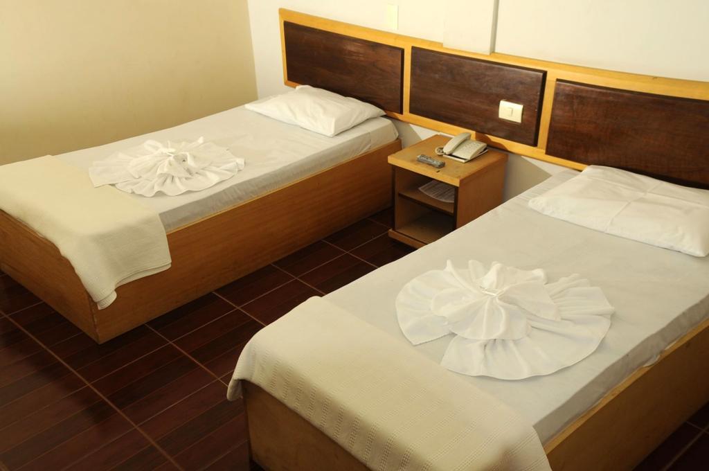 Gutemberg Plaza Hotel Nova Serrana Phòng bức ảnh