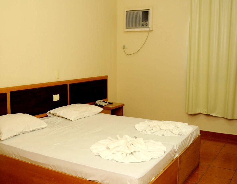 Gutemberg Plaza Hotel Nova Serrana Phòng bức ảnh